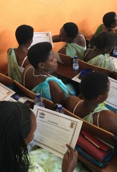 Archidiocèse de Kigali : Un grand nombre de femmes parmi les 74 lauréats de l’alphabétisation 