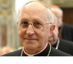Kardinali Filoni yagizwe umukuru w’Umuryango w’abarinzi b’imva ya Kristu
